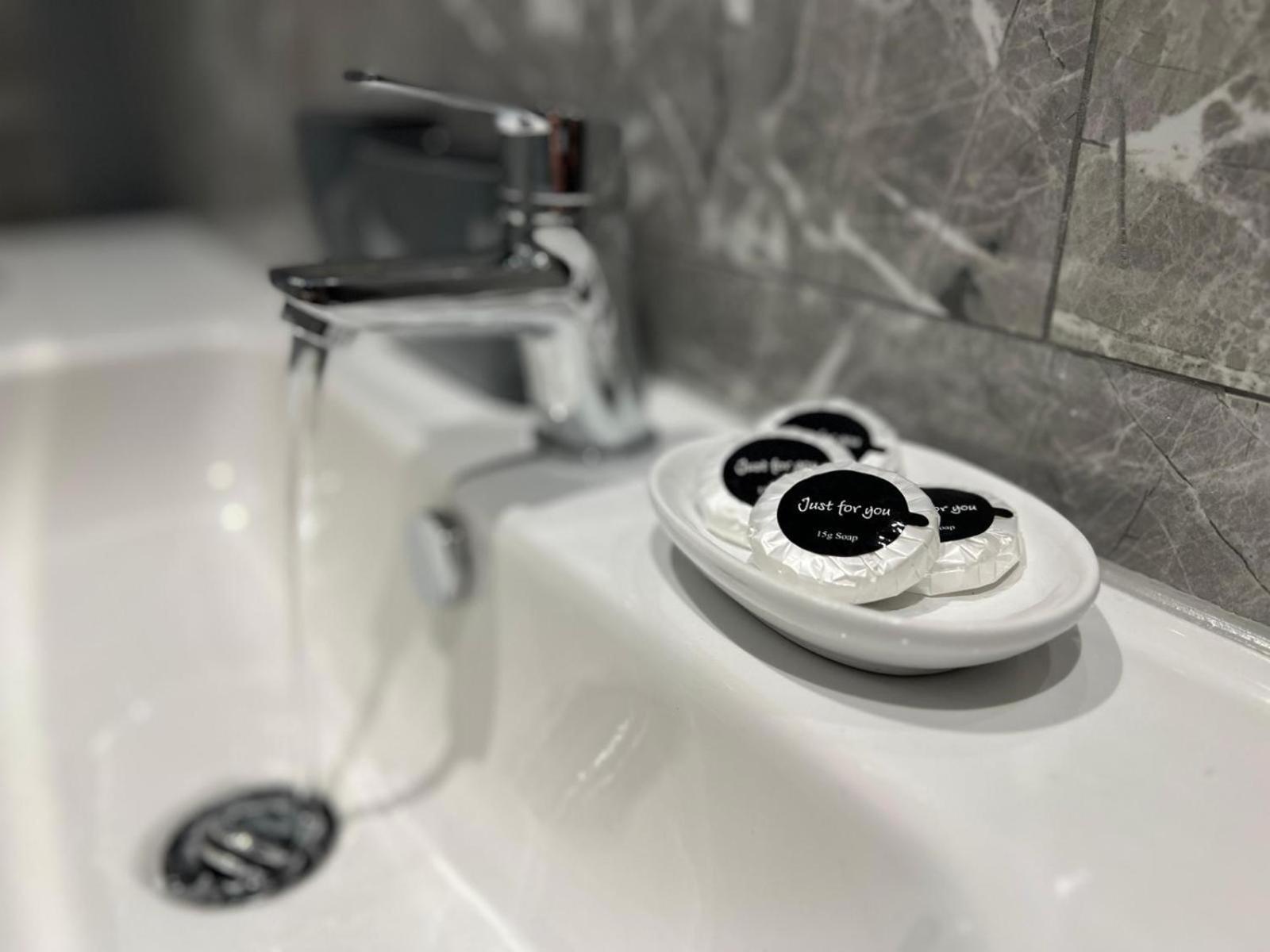 Whiskawaystays - Foregate Street - Apartment 3 Worcester Kültér fotó